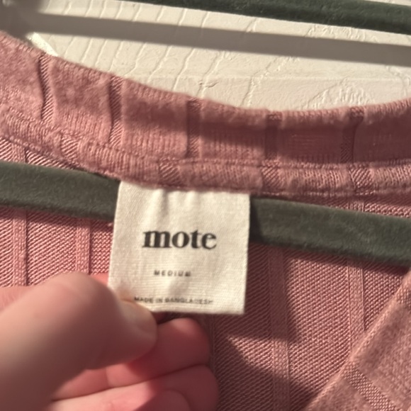 Long sleeve pink shirt - Picture 2 of 3